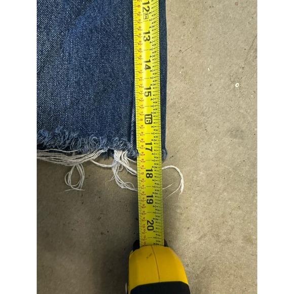 Levi's 505 Shorts Womens 34 Blue Cut Off Distressed Denim Frayed Hem Y2K Summer - Picture 7 of 9